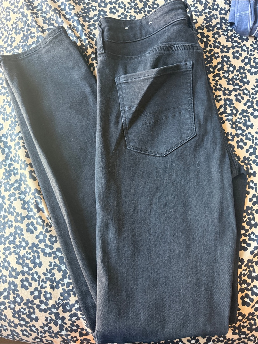 American Eagle Outfitters Women’s Skinny Jeans - Black